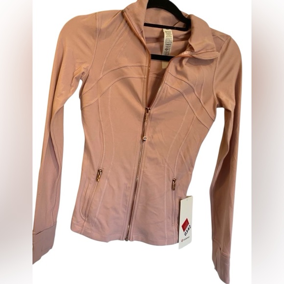 NWT Lululemon define jacket nulu PINK HAZE/ROSE GOLD Size 4